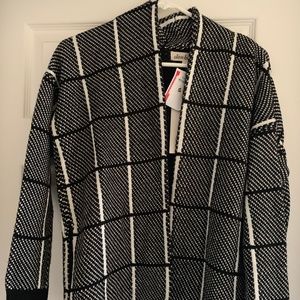 Plaid/grid cardigan